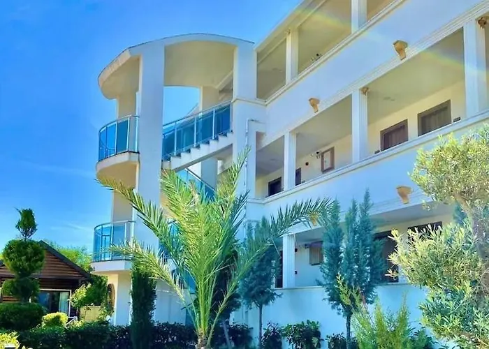 Hitit Marina & Hotel 4*