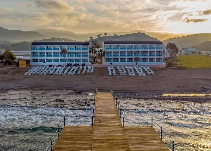 Hitit Marina & Otel 4*