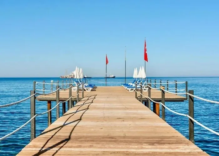 Szálloda Hitit Marina &